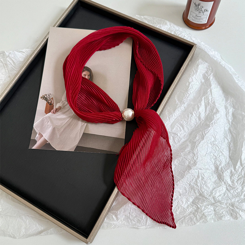 Pañuelo de seda largo pequeño con hebilla magnética de perlas, nuevo estilo femenino, camisa a juego de color sólido de todo fósforo, bufanda de cuello pequeña, bufanda de seda arrugada