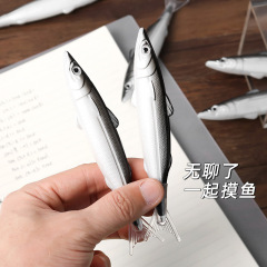 Bored, let’s touch the fish shape pen creative student funny stationery ballpoint pen 0.5m black simulation leisure salted fish
