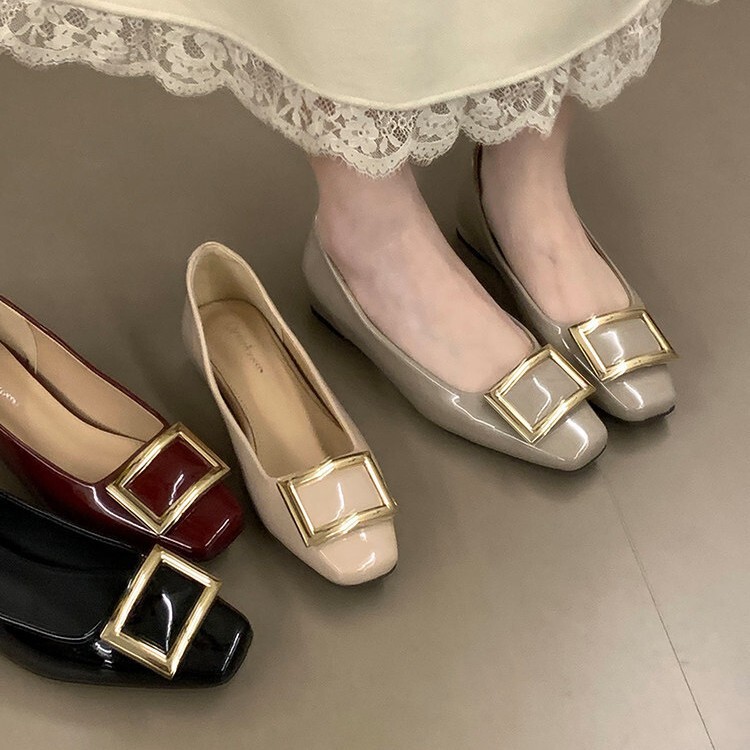 2026 Spring/Summer Elegant Metal Square Buckle Patent Leather Square-Toe Shallow Mouth Height-Increasing Commuter Shoes