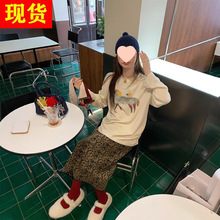 le rouge周美美 趣味小马驹手工钉珠印花磨毛长袖打底T恤