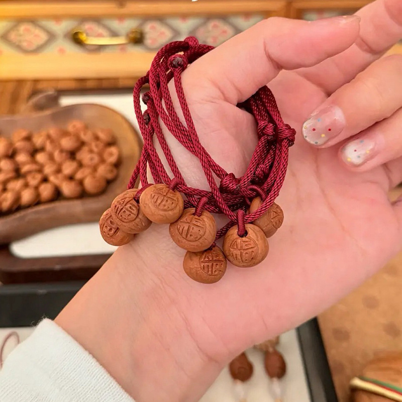 Fat Fu Wild Dragon Pattern Peach Walnut Owl Red Rope Zodiac Year Peace Bracelet Peach Basket Anti-Scare Protective Braided Bracelet Fat Fu Wild Dragon Pattern Peach Walnut Owl Red Rope Zodiac Year Peace Bracelet Peach Basket Anti-Scare Protective Braided Bracelet