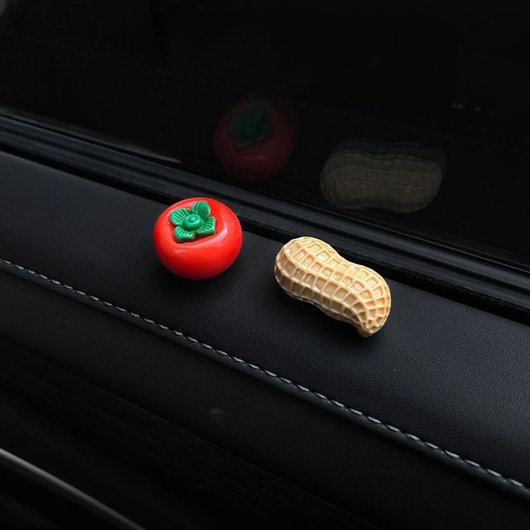 Año Nuevo buenas cosas ocurren adornos de automóviles consola personalizada dibujos animados caqui maní pantalla de automóvil decoración pegatinas