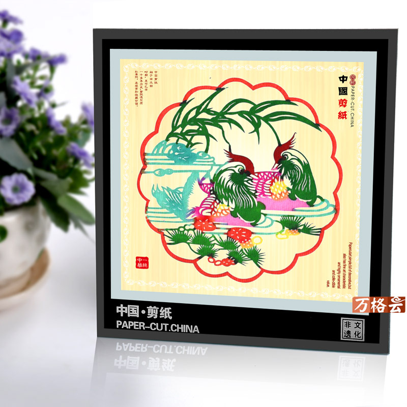 물속에서 노는 원앙