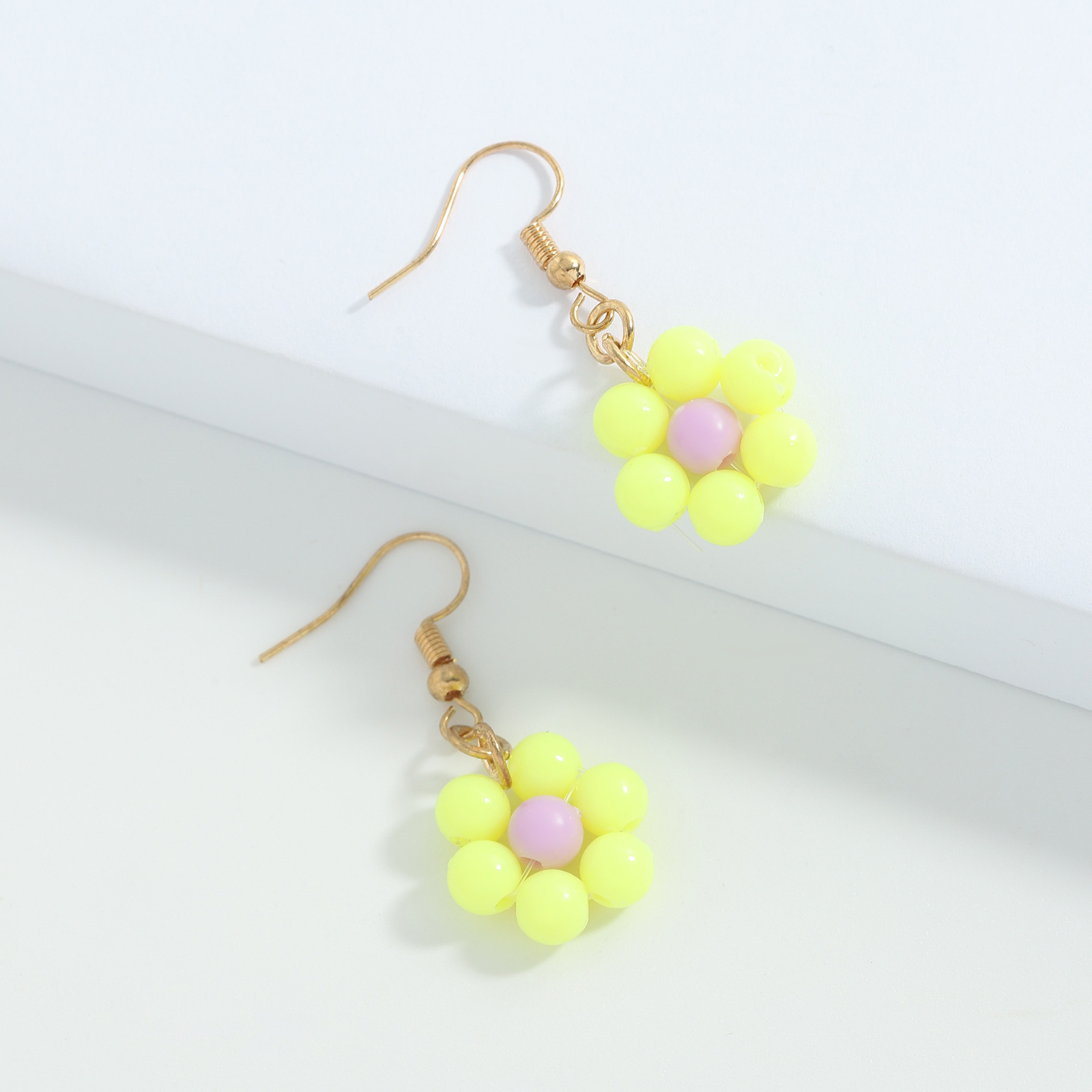 Ethnic Style Color Bead Flower Earrings display picture 4