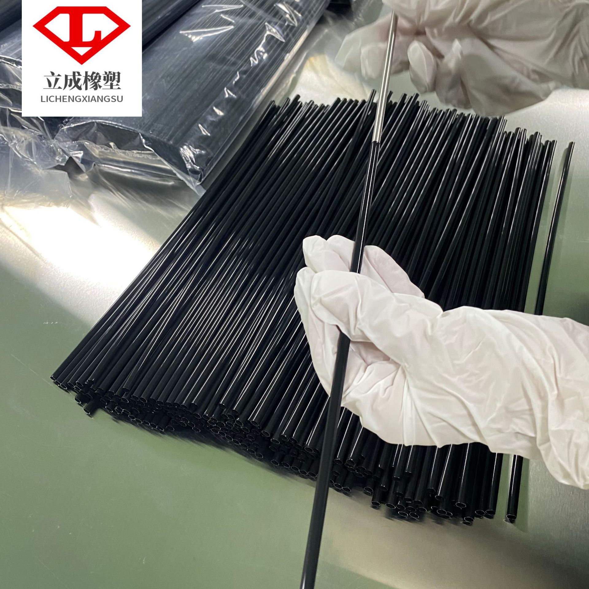 器械刀杆氟热缩黑色FEP管耐高温绝缘黑色PFA管特氟龙F46管fep管