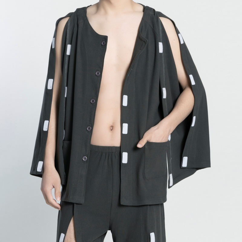 春秋タイプの看護服は着やすくて、麻痺しています。