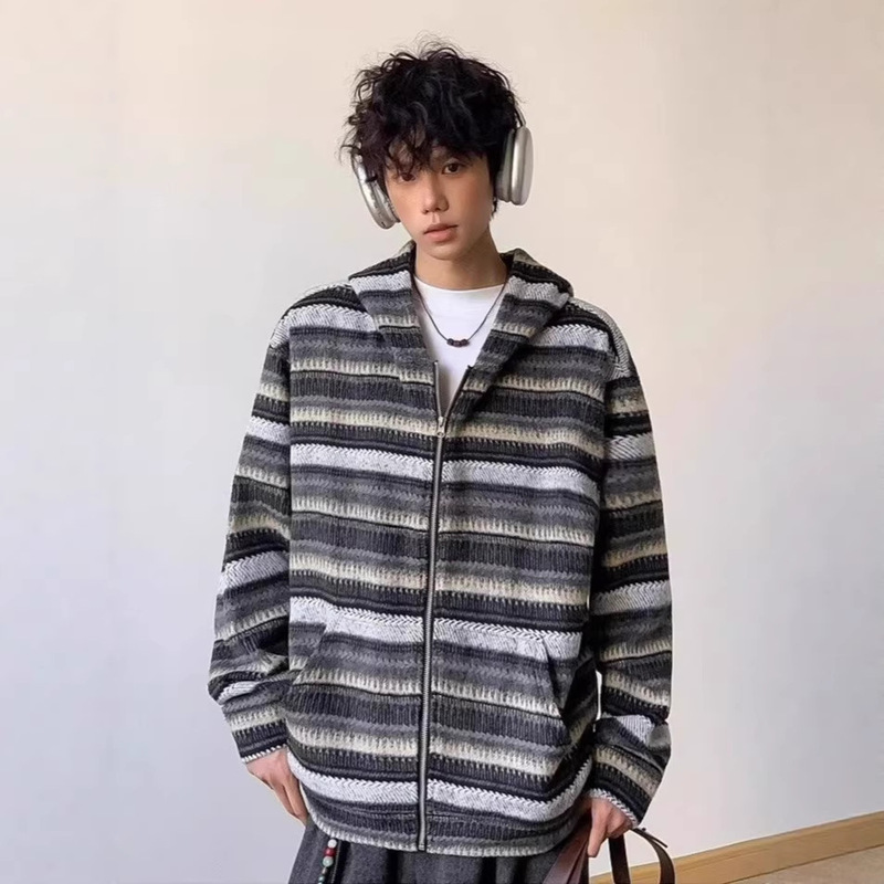 American-Style Brown Retro Striped Patchwork Sweatshirt for Men, Autumn Trendy Brand Loose Casual Couple's Long-Sleeve Zip-Up Jacket American-Style Brown Retro Striped Patchwork Sweatshirt for Men, Autumn Trendy Brand Loose Casual Couple's Long-Sleeve Zip-Up Jacket