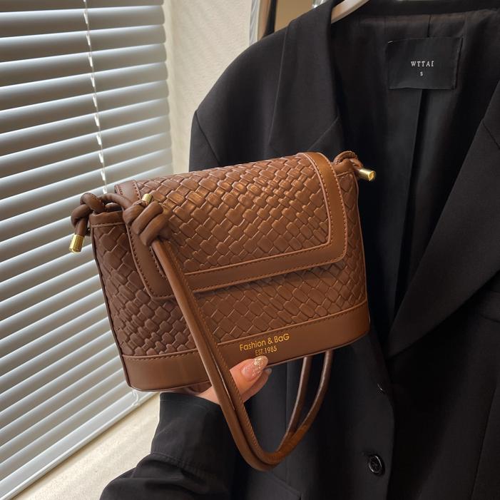 Nicho Zhong color de contraste universal bolso pequeño cuadrado para mujeres 2025 nuevo estilo universal simple hombro brazalete empalme textura bolso de mujer