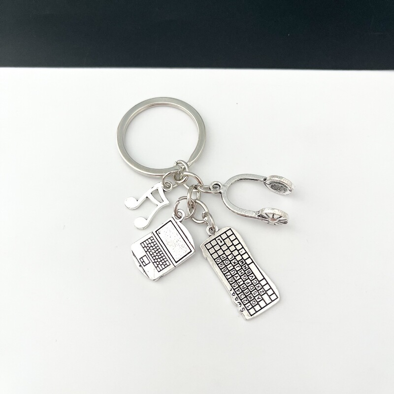 Game Keychain Computer Keyboard Mouse Headset Musical Note E-Sports Friendship Keychain Game Keychain Computer Keyboard Mouse Headset Musical Note E-Sports Friendship Keychain