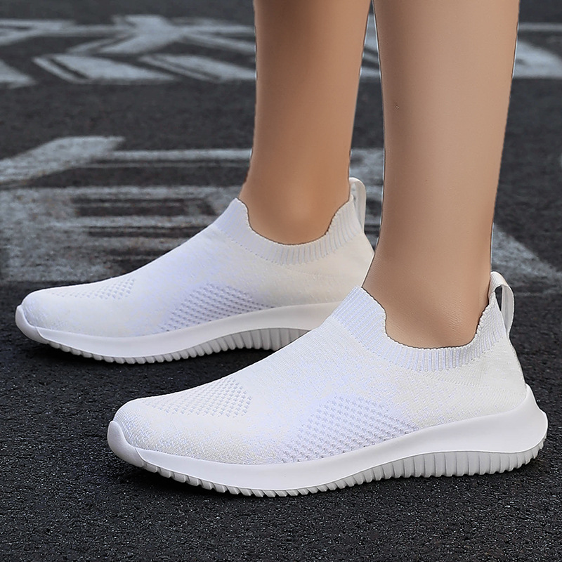 Women's Breathable Fly Knit Running Shoes With Soft Elastic Soles_voghion.com