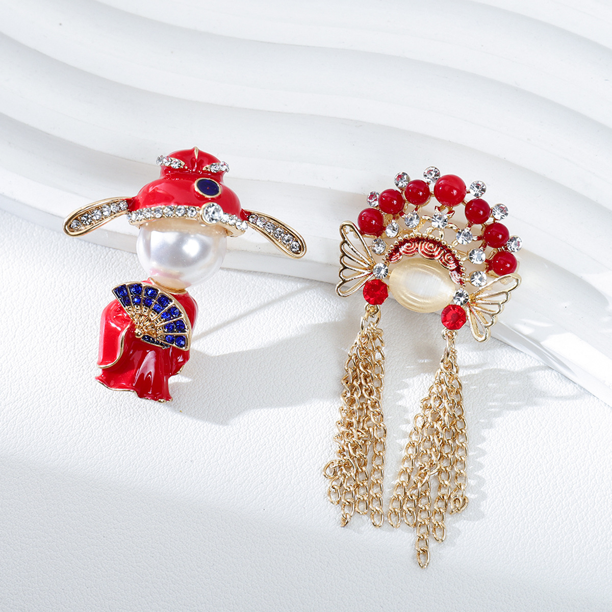 Chinese Style Red Opera Headpiece Brooch Pearl Tassel Pendant Brooch Personalized Knife and Horseman Series Small Lapel Pin