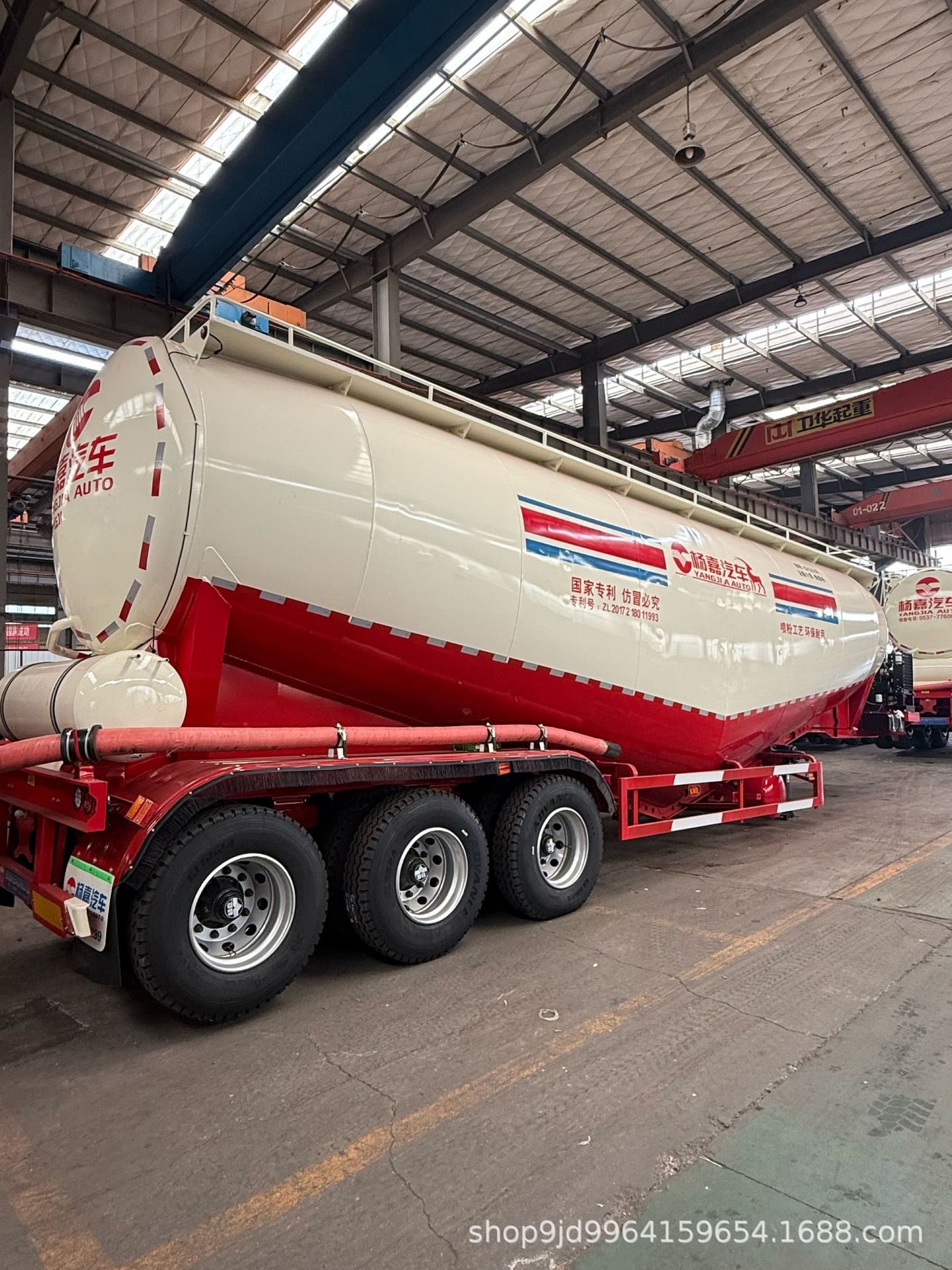 Sales of 55 Cubic Bulk Cement Tank Dry Mixed Mortar Tank Hanging Powder Tank Truck Export Export Cement Tank Truck Cross-Border
