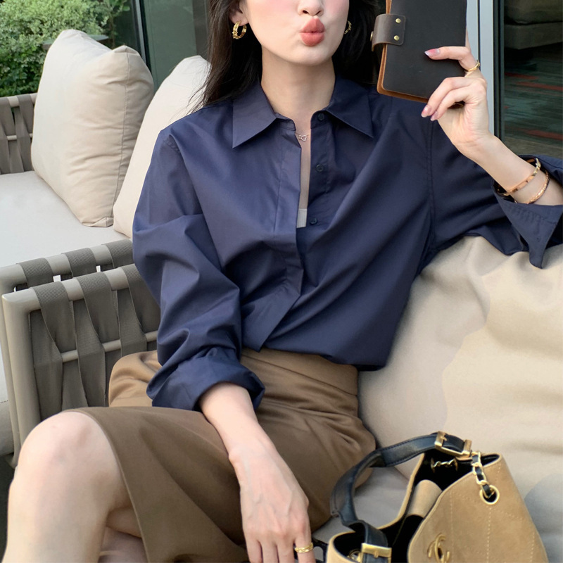 [Urban Architect] Korean-Style White Shirt for Women, Loose-Fitting and Stylish Top for Commuting and Workplace Wear