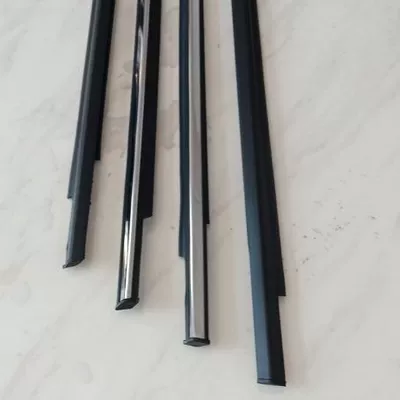 Vehicle Sealing Strip Activ glass outer battens