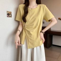 肩の半袖のtシャツの女性の夏の新型の大きいサイズの太っているMMのデザイン感は独特で不規則です。