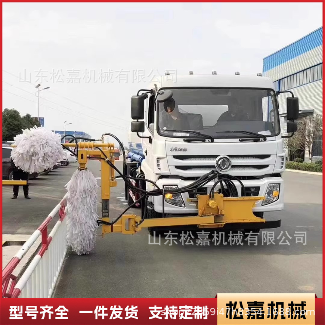 máquina de limpieza de barrera montada en vehículo máquina de limpieza de barrera de red antideslumbrante de autopista camión de limpieza de barrera de aislamiento de carretera