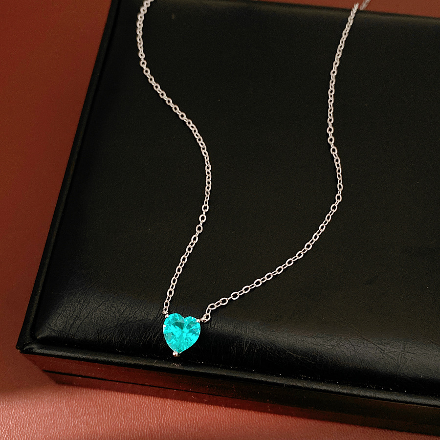 El estilo minimalista de la piedra del amor collar ligero lujo nicho cadena de clavícula personalidad temperamento de moda alta sensación conjunto de joyería