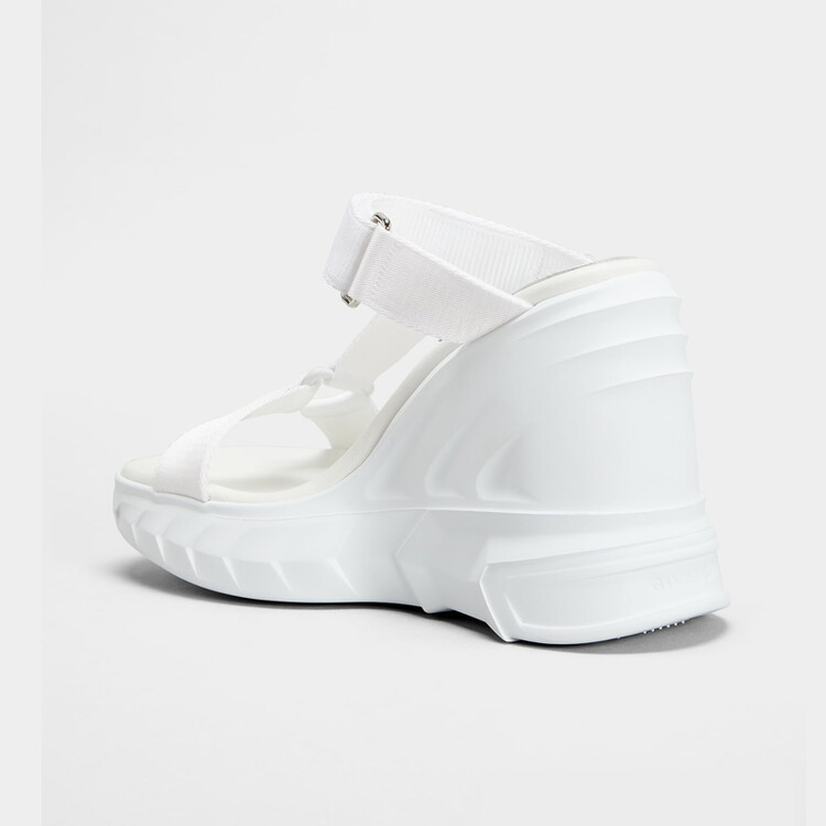 2023 foreign trade new round toe wedge high heel thick bottom fish mouth woven strap plus size catwalk slippers female beautiful kitty