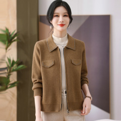 新款洋气毛衣女外套中老年上衣时尚妈妈装翻领针织衫开衫春装