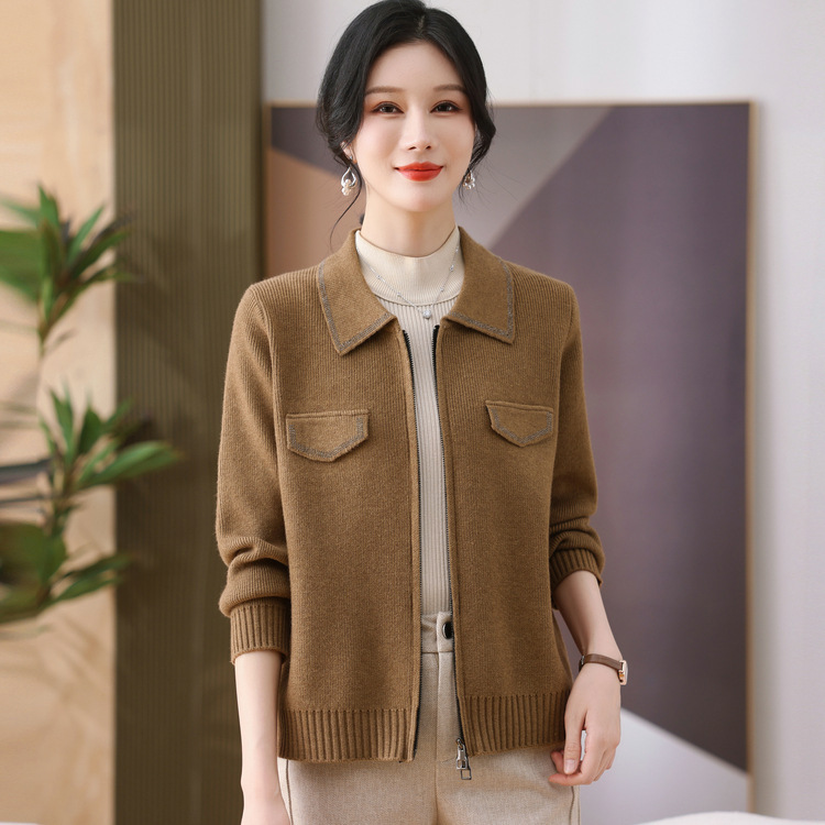 新款洋气毛衣女外套中老年上衣时尚妈妈装翻领针织衫开衫春装|undefined