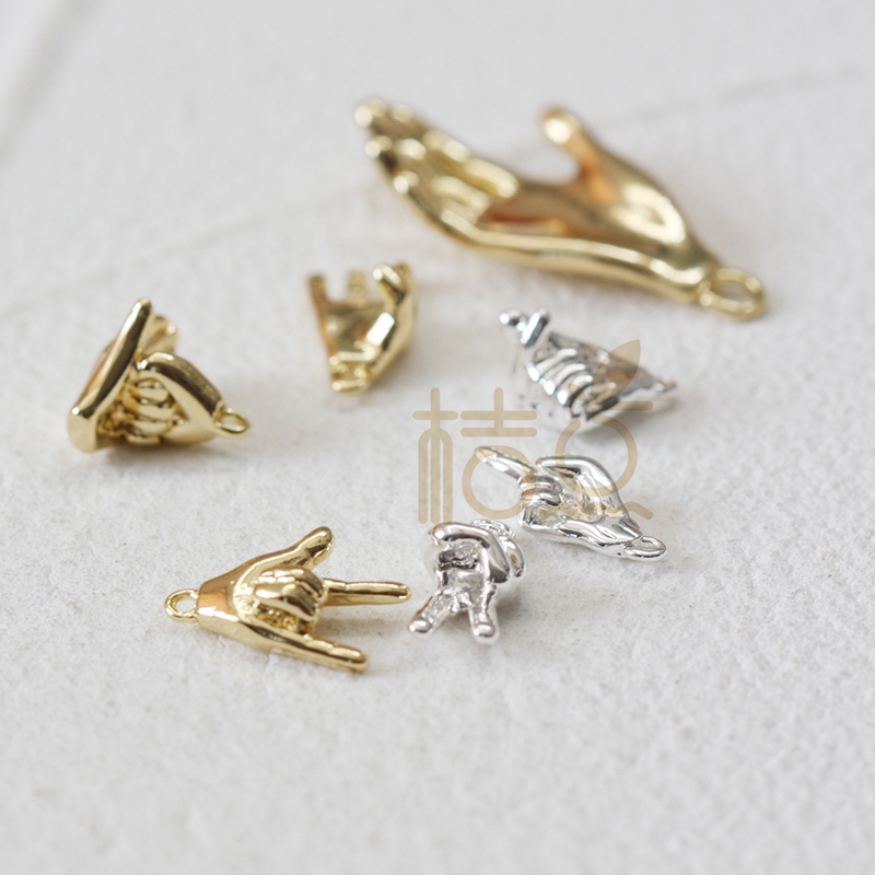 DIY jewelry brass accessories gesture victory than heart silver plated gold plated pendant pendant (4648C) DIY jewelry brass accessories gesture victory than heart silver plated gold plated pendant pendant (4648C)