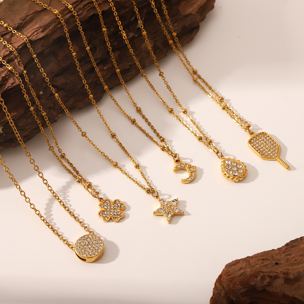 7g Weight Wholesale Jewelry Retro Classic Style Star Moon Water Droplets Titanium Steel 18K Gold Plated Cable Chain Pendant Necklace