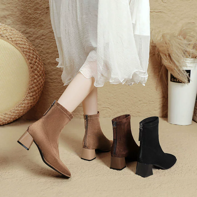 Женские короткие сапоги осень-зима 2025, новые замшевые ботинки до середины икры цвета хаки на высоком каблуке и массивной платформе, модные эластичные обтягивающие сапоги.