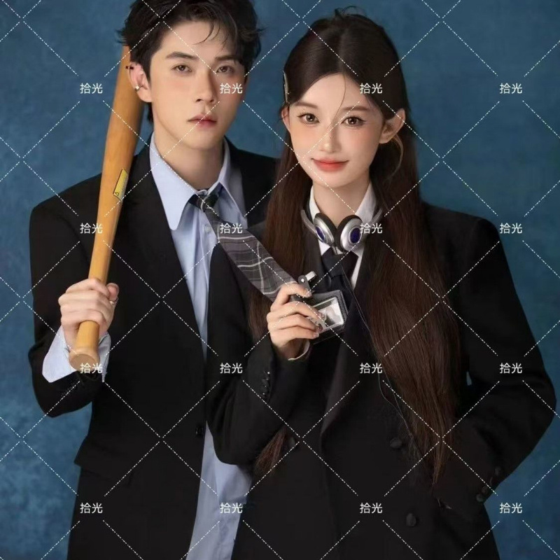 フォトスタジオの新しいポートレートテーマの写真、ハイエンドの女性のプロフェッショナルスーツ、個人的なイメージ写真、アート写真の衣装|undefined