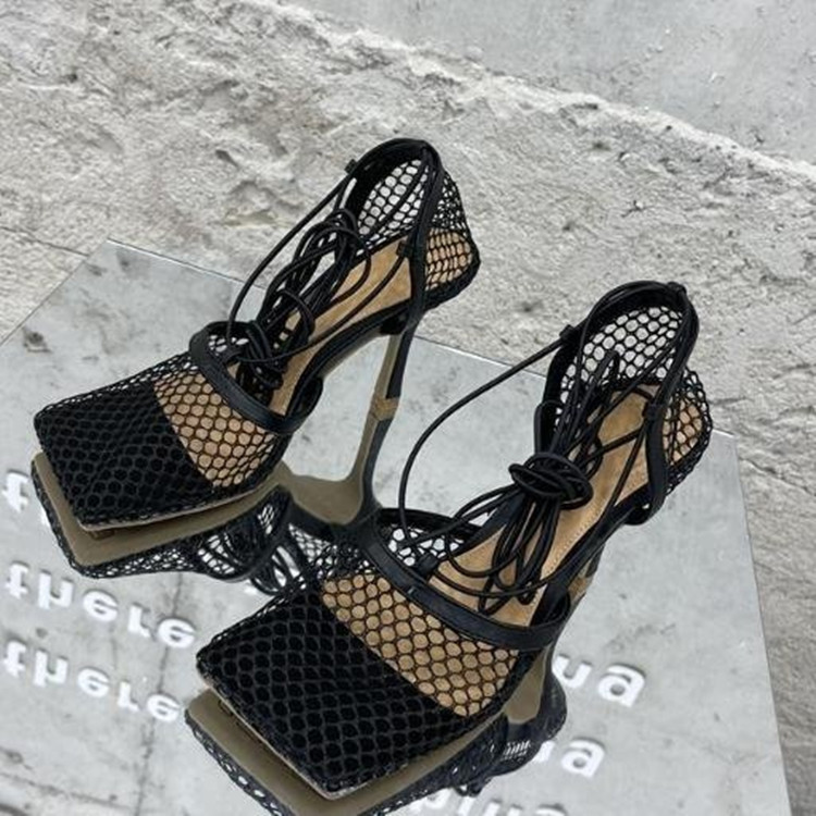 2022 summer new European and American fashion mesh breathable square high heels heel strap women's sandals wholesale