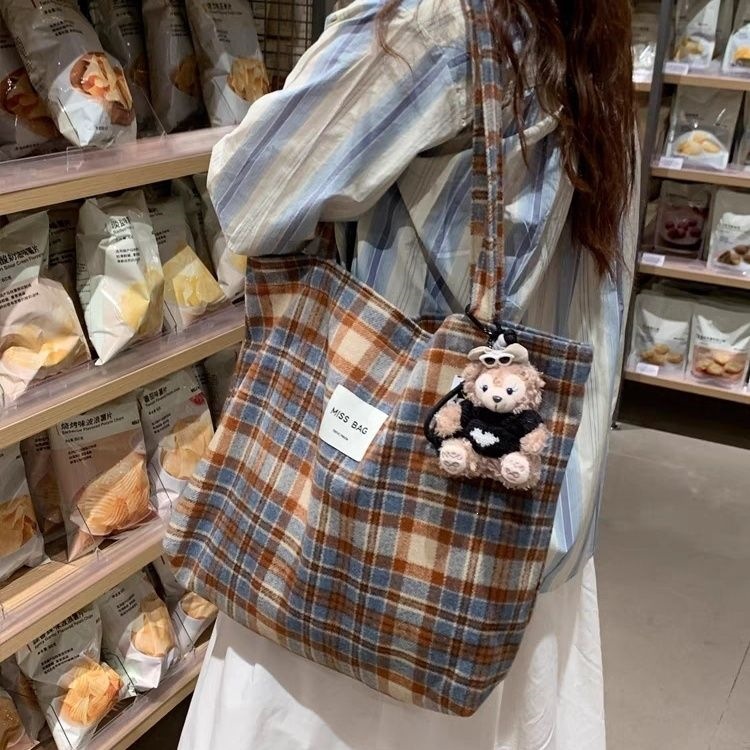 2026 Large-Capacity Autumn and Winter New Canvas Bag Woolen Ins Lazy Style Plaid Single-Shoulder Tote Commuter Handbag N9