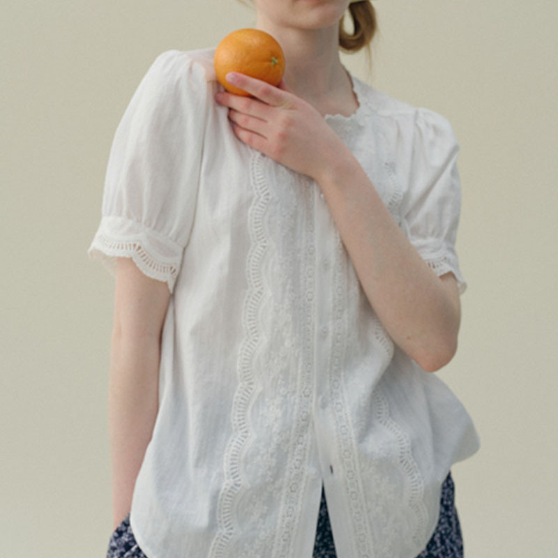 Round Neck Embroidered Hollow-Out Cuff Lace 2026 Summer New French Pastoral Style Simple Design Top Shirt Round Neck Embroidered Hollow-Out Cuff Lace 2026 Summer New French Pastoral Style Simple Design Top Shirt