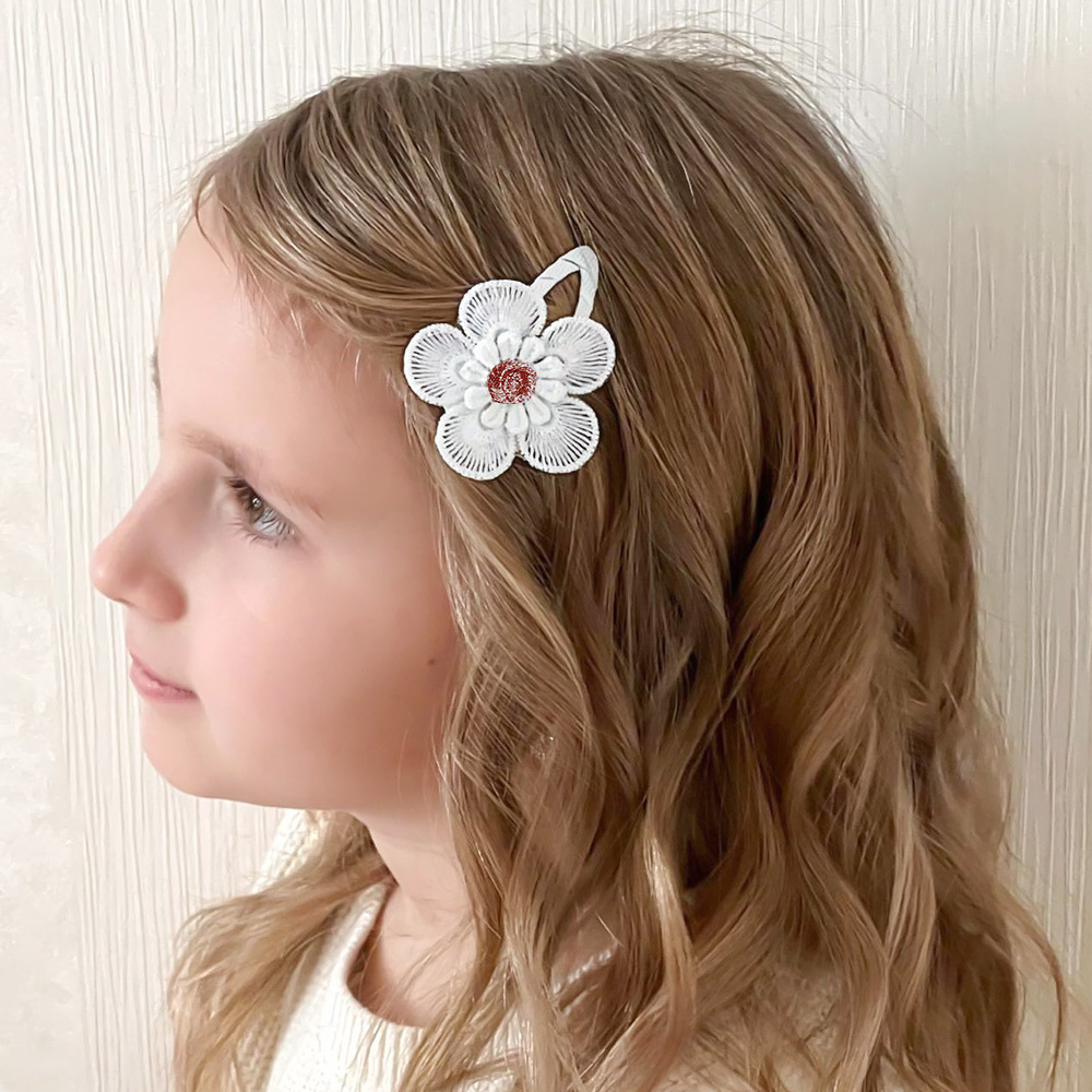 Cute Sweet Flower Cloth Hair Clip display picture 3