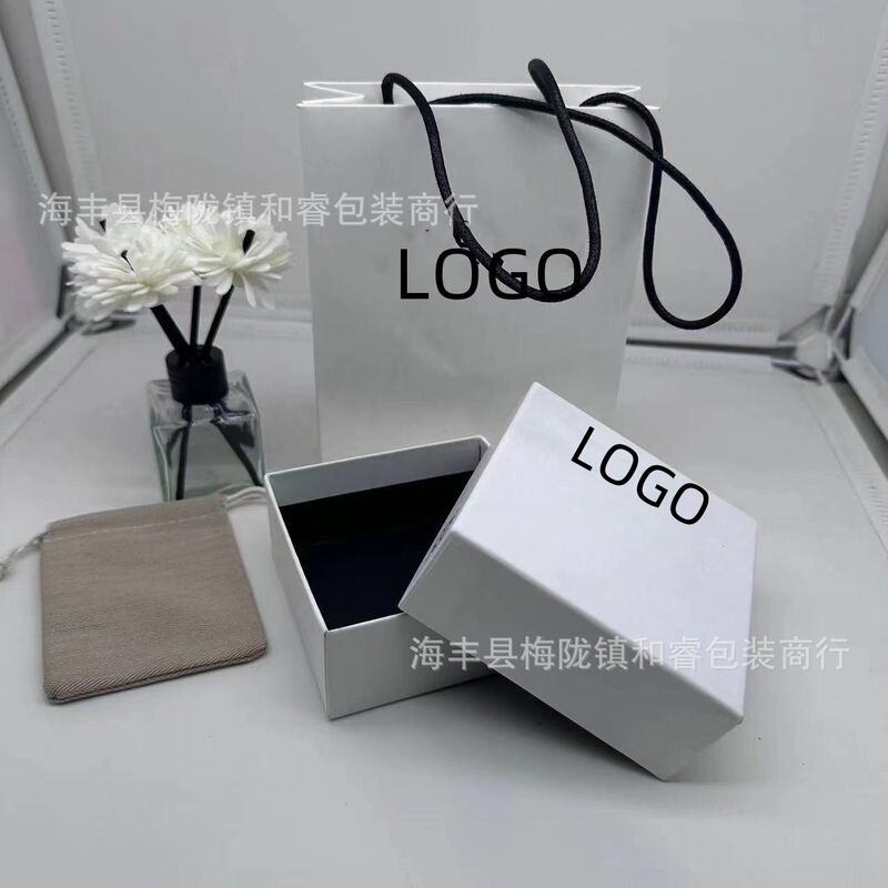 Luojia Luoyijia Packaging Box L Family Necklace Earrings Bracelet Universal Gift Box White Jewelry Box Full Set Wholesale Luojia Luoyijia Packaging Box L Family Necklace Earrings Bracelet Universal Gift Box White Jewelry Box Full Set Wholesale