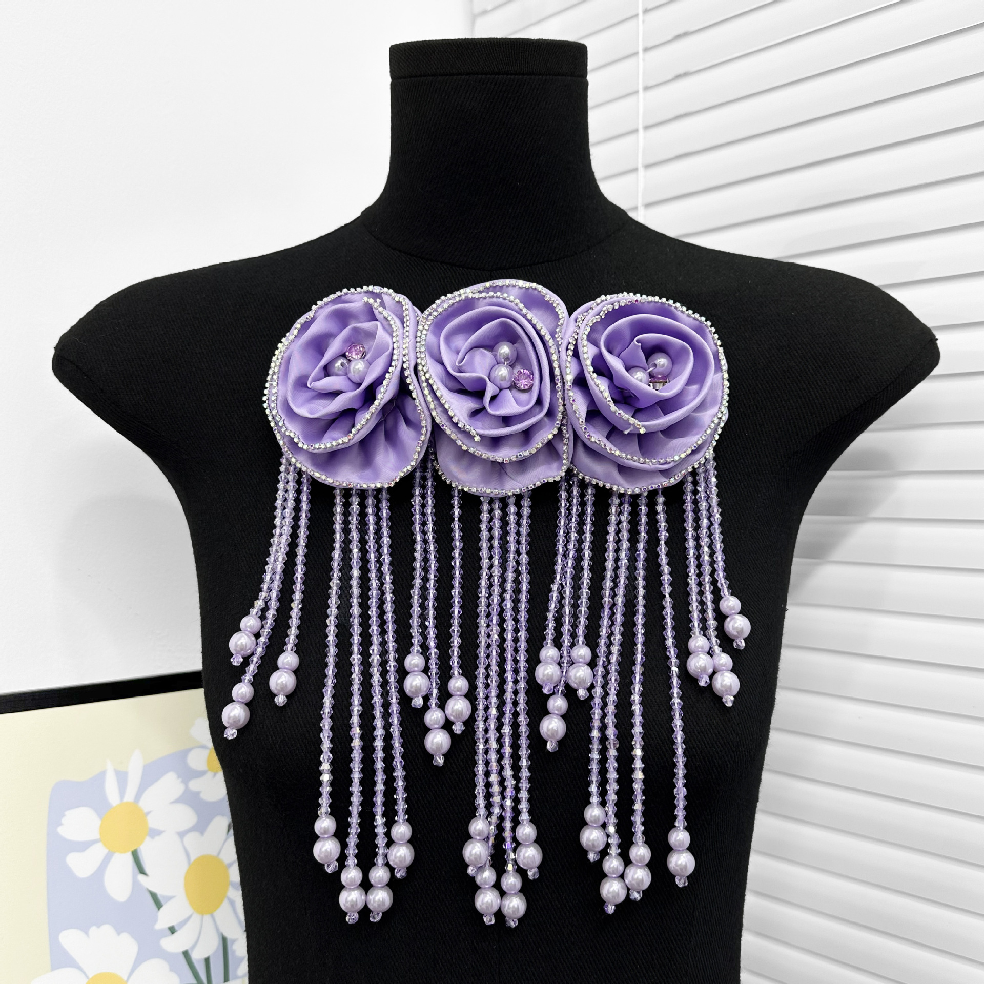 Transfronteriza industria pesada diamante bordado tela tridimensional rosas bordado pecho dulce choker cheongsam accesorios de vestido