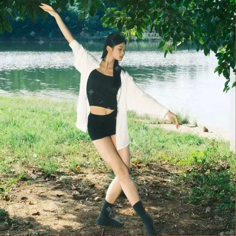 2025款演出服如愿白色衬衣衬衫女童嘻哈街舞衬衫练功服独舞现代舞