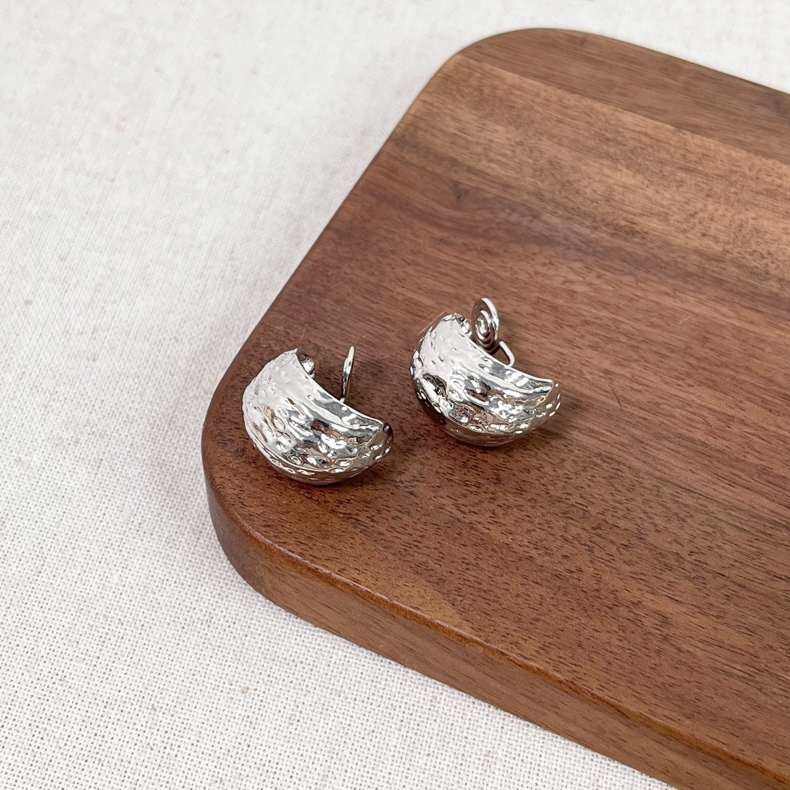 37# silver half arc ear clip