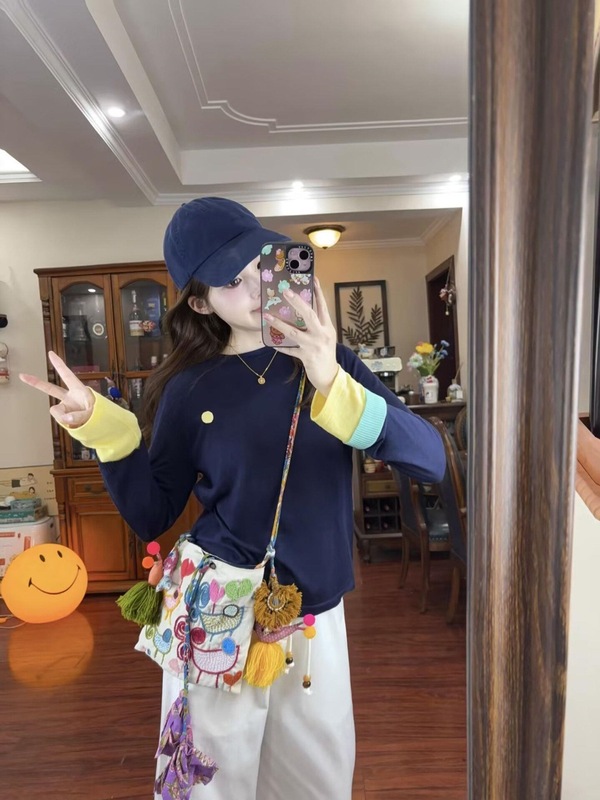 笑脸衣橱天丝羊毛混纺撞色长袖t恤女2025秋季新款圆领上衣|undefined