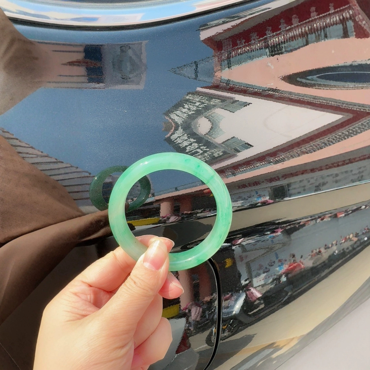 天然非洲翠手镯精品冰种玉手镯翡翠阳绿色飘花玉石女镯子带证书