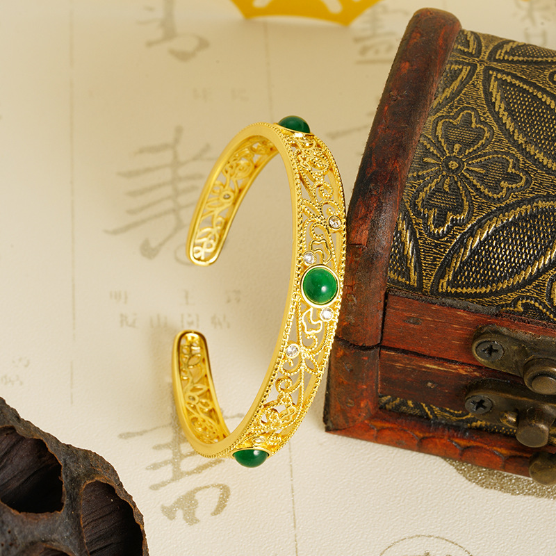 Brazalete hueco hueco abierto hueco de Vietnam Sha Jin Gufa micro incrustado de diamantes recubiertos en oro no se desvanecen joyerías retro de moda nacional