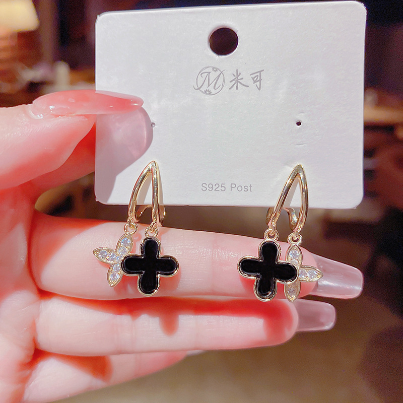 Korean Style Zircon Fashion Geometric Tassel Pendant Earring Copper Ear Jewelry display picture 1