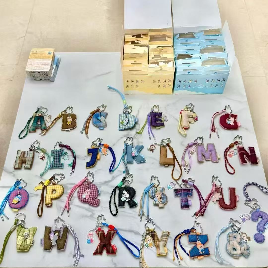 泡泡玛特拉布布心底密码字母挂件系列  饰品挂饰钥匙扣  盲盒包包