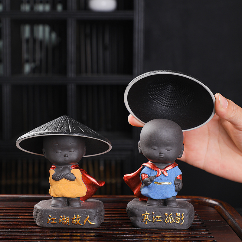 Creative ceramic little monk tea leakage tea filter kung fu tea set accessories tea filter household tea partition tea ceremony ornaments