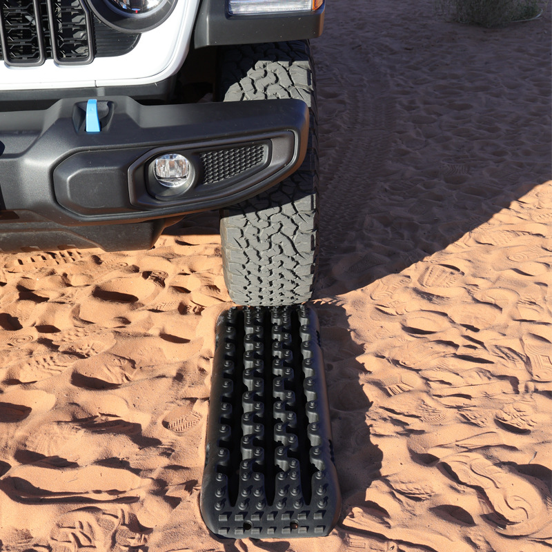 All-Terrain Vehicle Reinforced Nylon Recovery Board for Off-Road Self-Rescue, Outdoor Self-Driving Emergency Rescue Anti-Slip Board