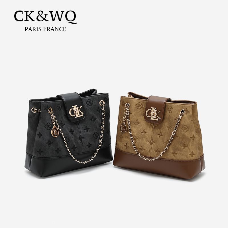 CK&WQ/2026 Spring/Summer New Fashion Retro Chain Large Capacity Tote Bag Single Shoulder Crossbody High-end Women's Bag CK&WQ/2026 Spring/Summer New Fashion Retro Chain Large Capacity Tote Bag Single Shoulder Crossbody High-end Women's Bag