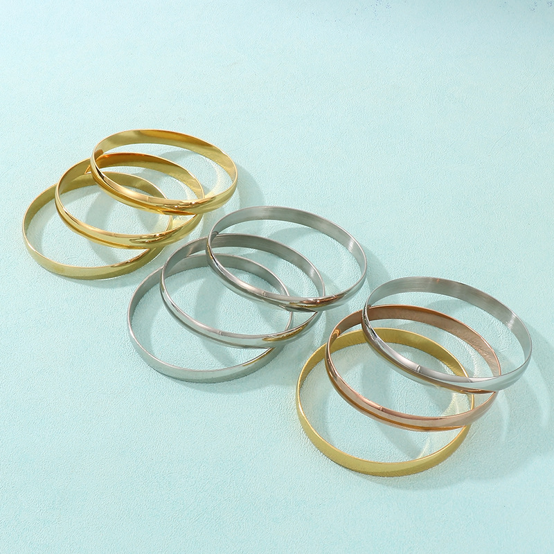 1 Set Quantity Ion Plating (IP) 18K Gold Plated Solid Color 304 Stainless Steel Simple Style Classic Style Waterproof Non Tarnish 304 Stainless Steel Bangle