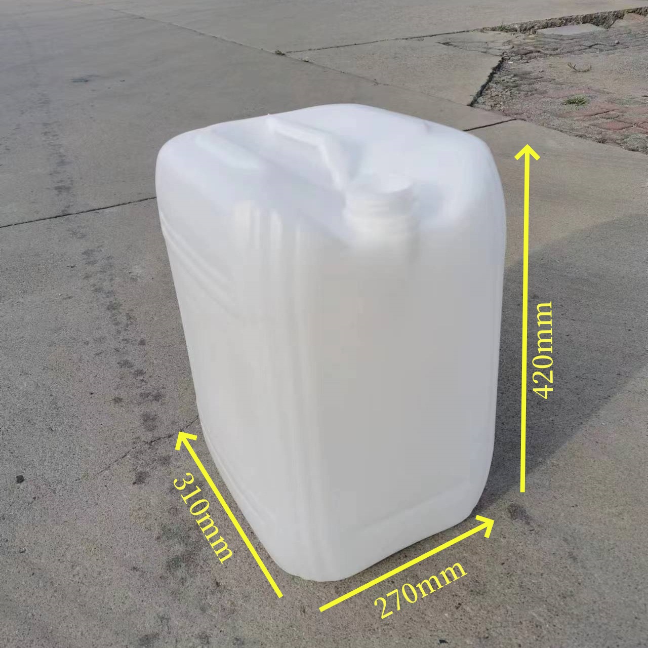 25升白色方桶加强筋易堆码25公斤化工桶25L闭口桶制品