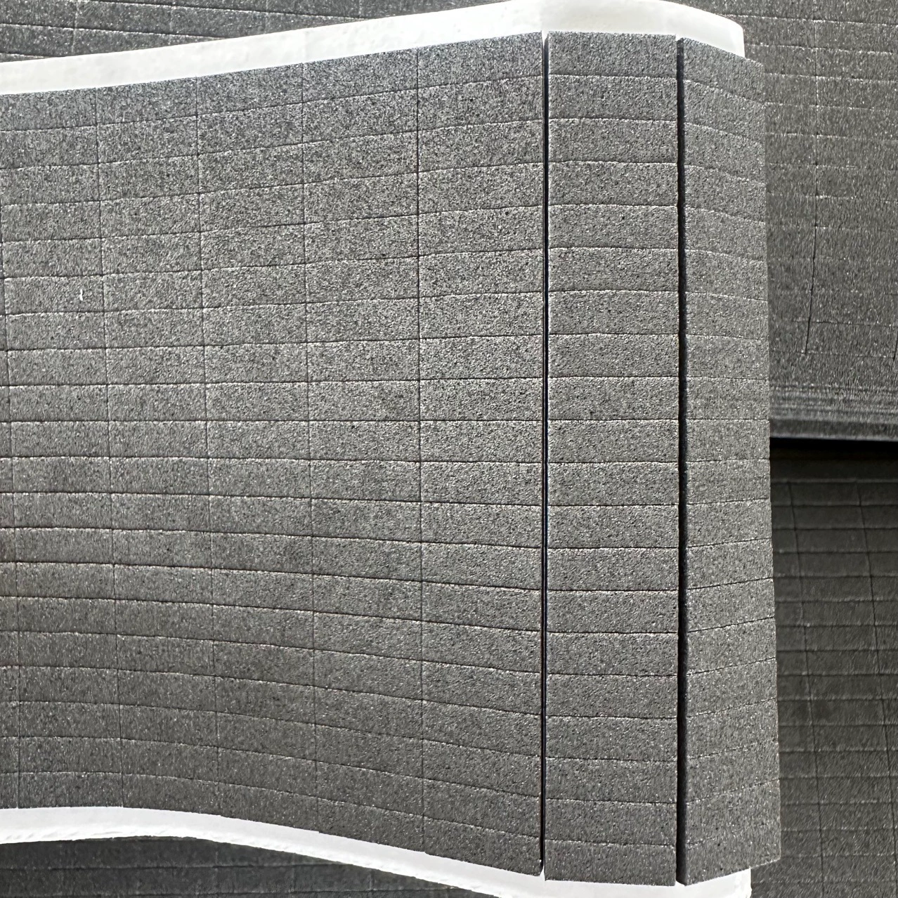 Черный прямоугольник 38 градусов обычный изолированный хлопок EVA с одной стороны с клеем