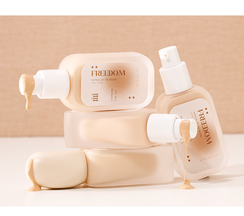xixi Flawless and Long-lasting Foundation is hydrating, concealing, and providing long-lasting water resistance. It is not prone to smudging or powder sticking, and is suitable for dry, oily, and creamy skin undefined