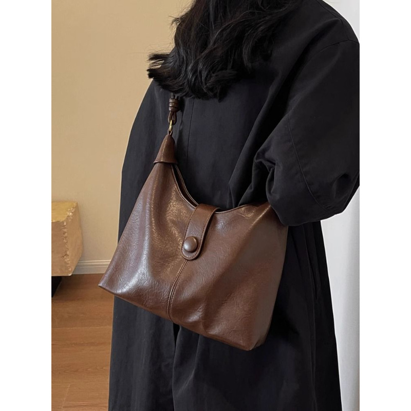 Wholesale Dropshipping Autumn and Winter Large-Capacity Women's New Shoulder Bag Versatile Crossbody Underarm Bag Mlb Underarm Bag