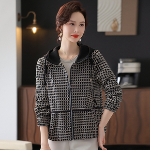 40-year-old 50-year-old mother spring short hooded coat middle-aged and elderly women's spring and autumn fashion jacket 2025 new style